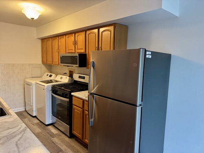 Foto del edificio - 1483 Cornell Ct