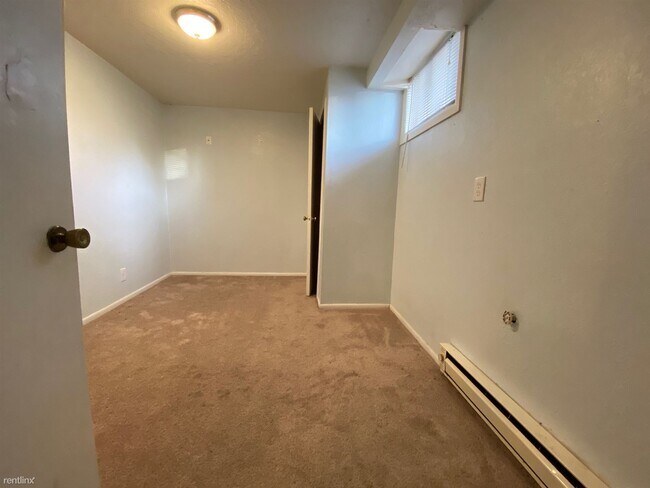 Building Photo - 2 br, 1 bath  - 501 N 27th St