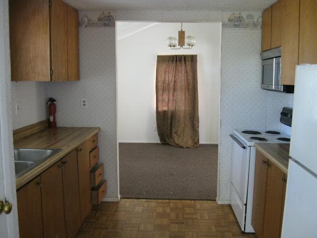 Building Photo - 225 Old 71