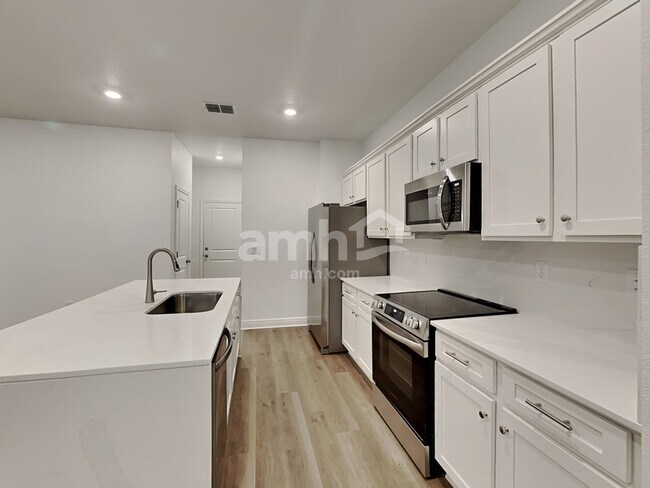 Foto del edificio - 6655 Atlantic Bch Ave