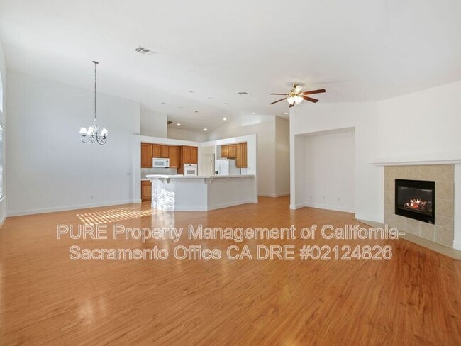 Foto del edificio - 1732 Bamboo St