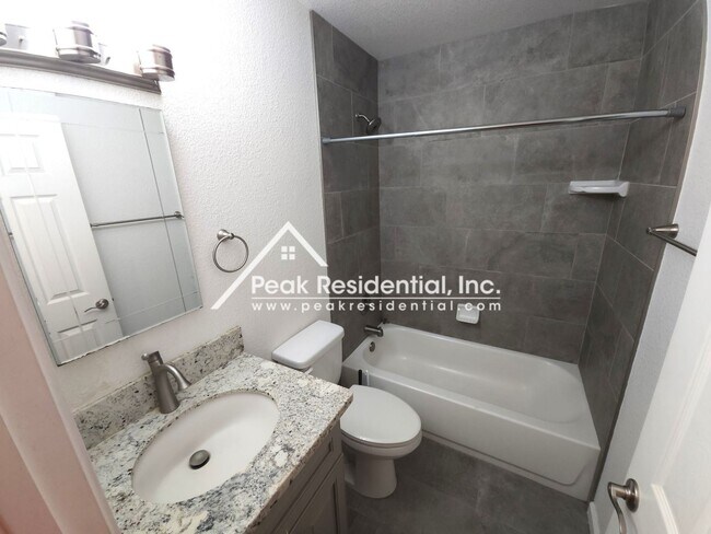 Foto del edificio - 2 br, 1 bath House - 4408 Greenholme Drive #1