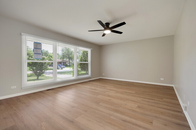 Foto del edificio - 1060 Warwick Ln