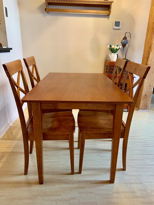 Dining area - 400 N 1st St