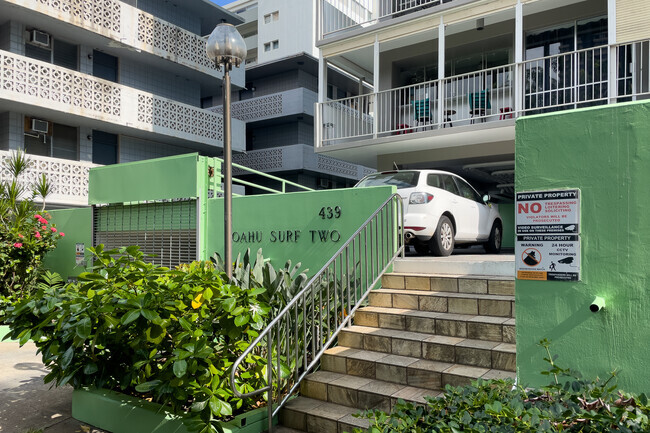 Building Photo - Oahu Surf Two