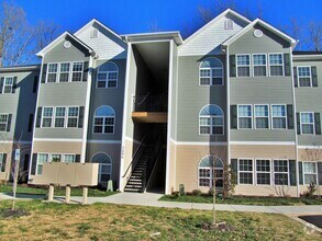 Building Photo - 2606 Pennoak Way