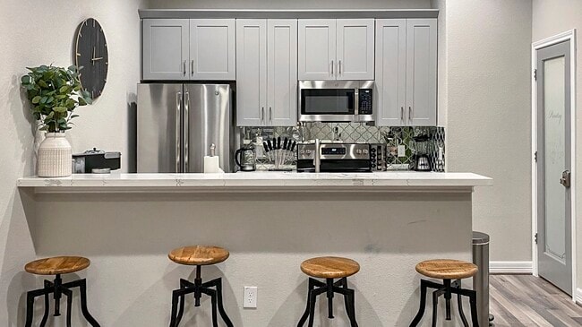 Building Photo - 3144 Southmore Blvd