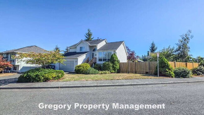 Building Photo - 7 60th Pl SE
