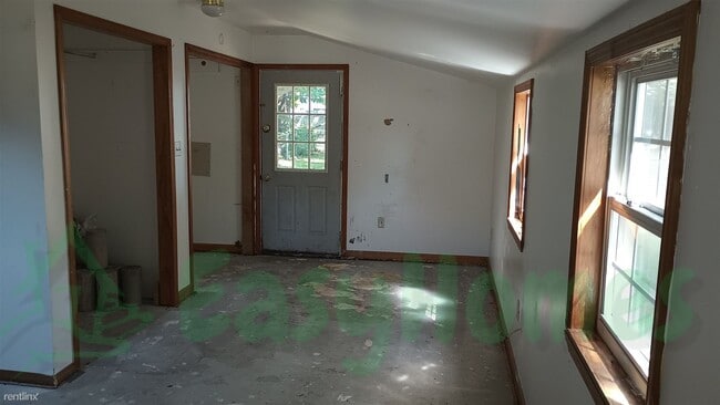 Building Photo - 3 br, 1 bath House - 1107 Johnson Street
