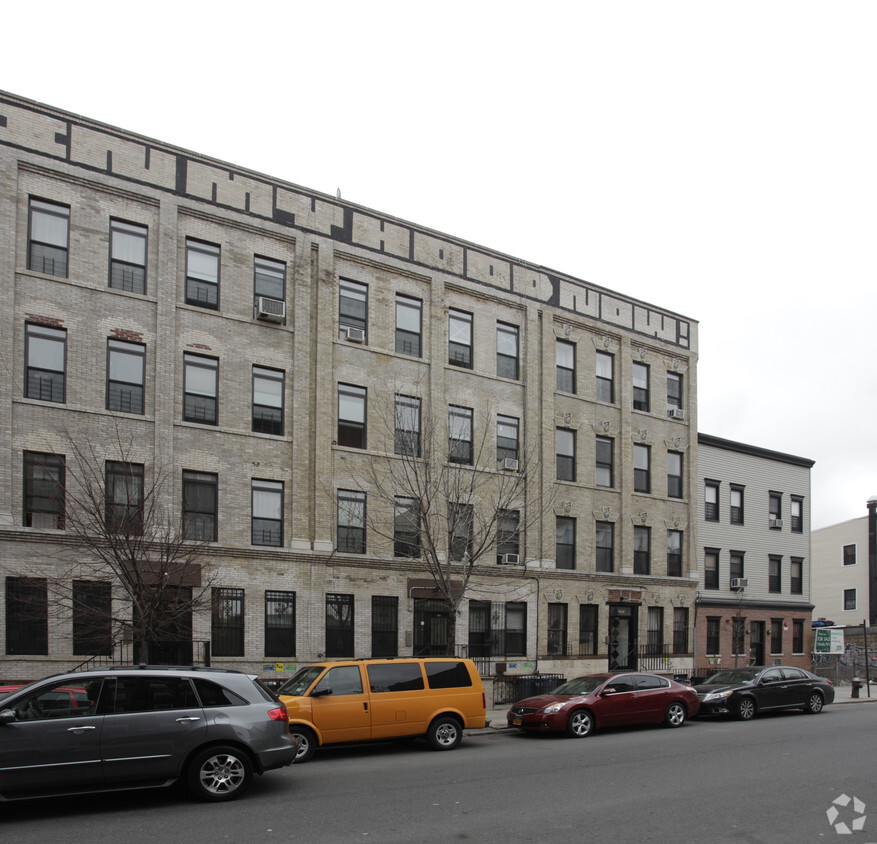 Primary Photo - 302 Jefferson St