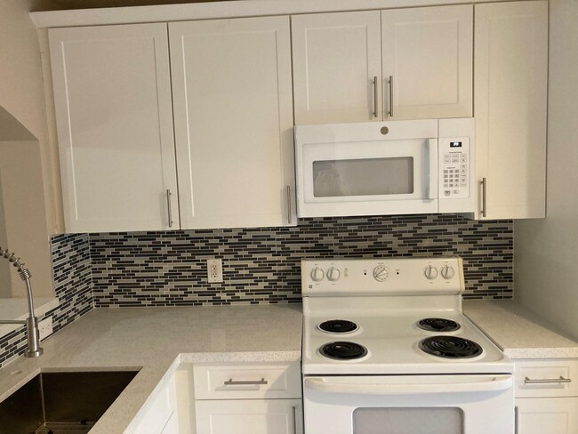 Foto del edificio - 3481 Briar Bay Blvd