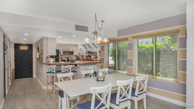 Building Photo - 8132 Camino del Sol