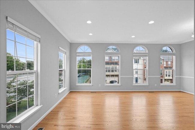 Building Photo - 6350 Regal Oak Dr