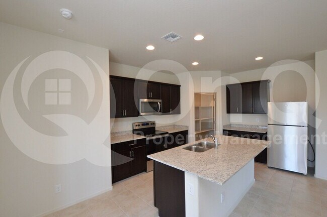 Foto del edificio - 18233 N Cypress Ln
