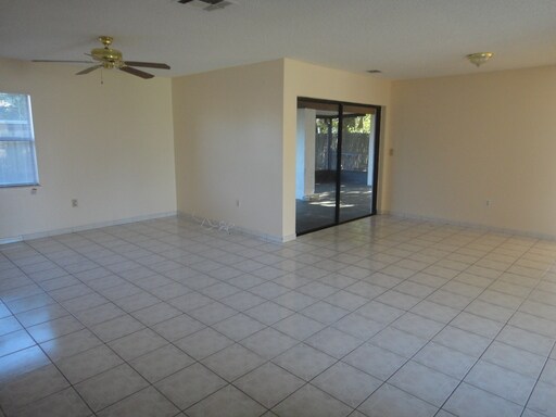 Building Photo - 238 Balboa Dr