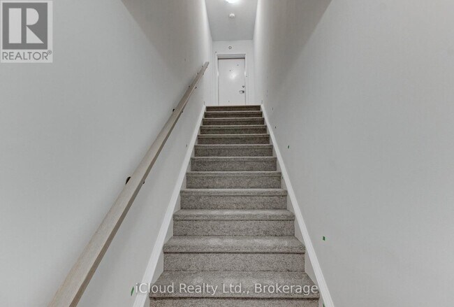 Photo du bâtiment - 31 Appletree Ln