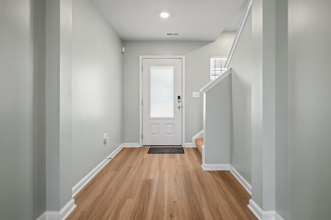 Building Photo - 2854 Meadowview Blvd
