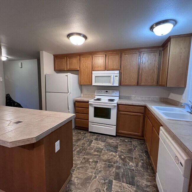 Premium Lower level Eatonville Apartment House Rental in Eatonville