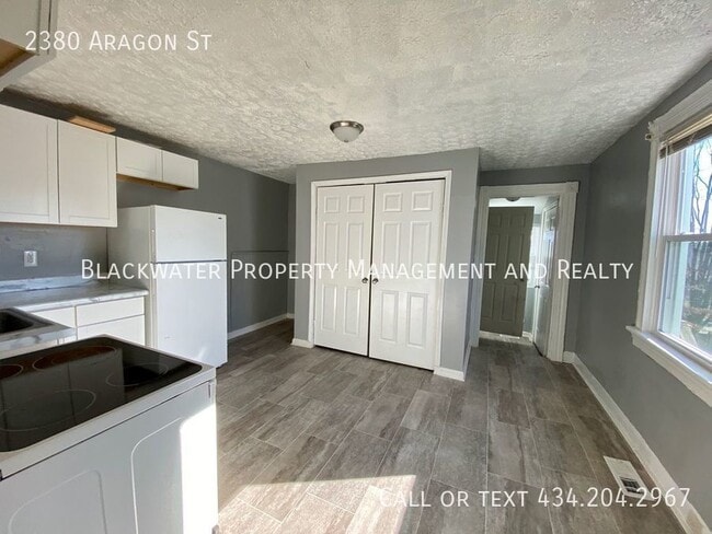 Photo - 2380 Aragon St Apartment