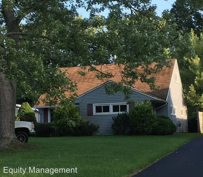 Building Photo - 5 br, 2 bath House - 4222 Woodmere Dr