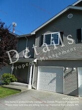 Building Photo - 106 NE Tucannon Ct