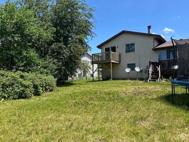 Building Photo - 1230 S Thompson Dr