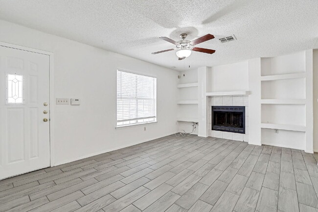 Building Photo - 1724 Gambel Quail Dr