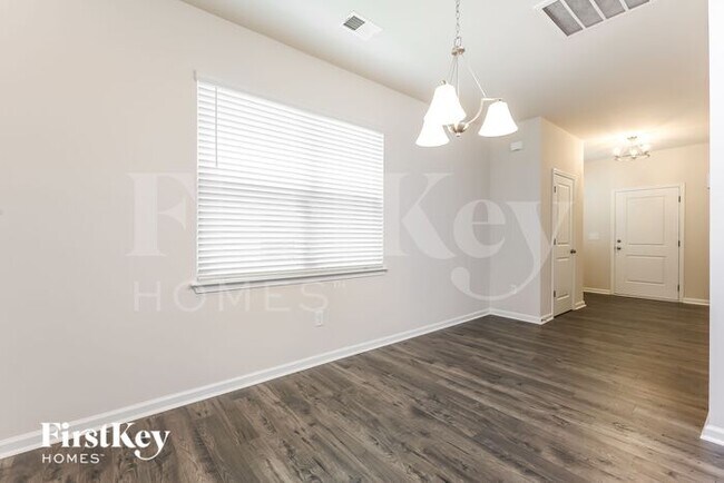 Building Photo - 617 Goldburn Way