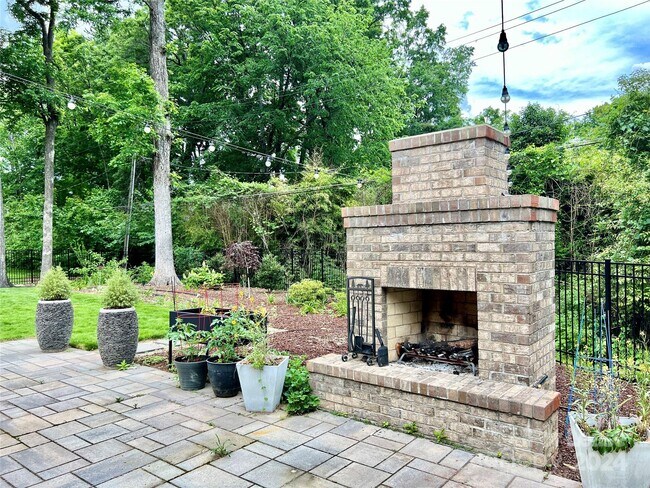 Foto del edificio - 4749 Gaynor Rd