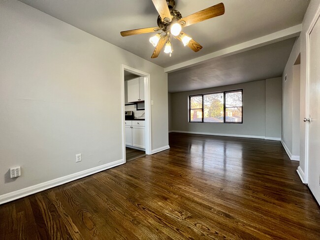 Building Photo - 7218 Tennis Way