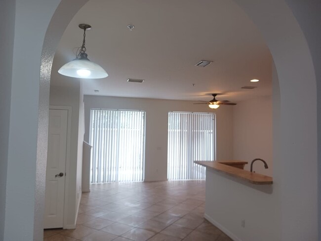 Foto del edificio - 620 Pinebranch Cir