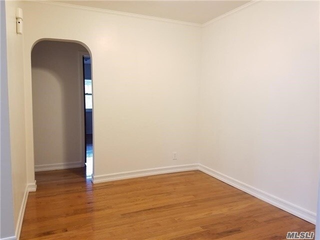 Foto del edificio - 76-28-76170 170th St