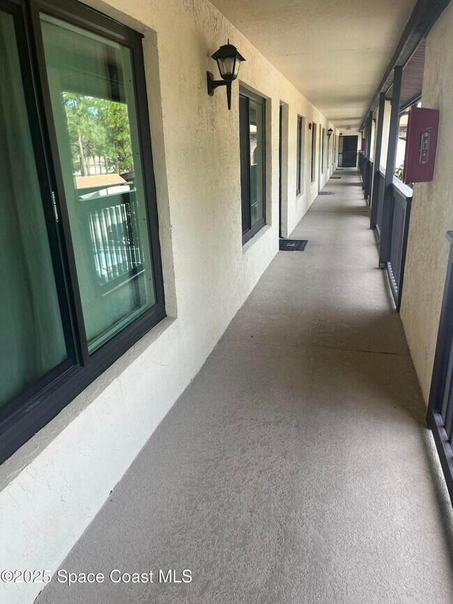 Foto del edificio - 1515 Huntington Ln