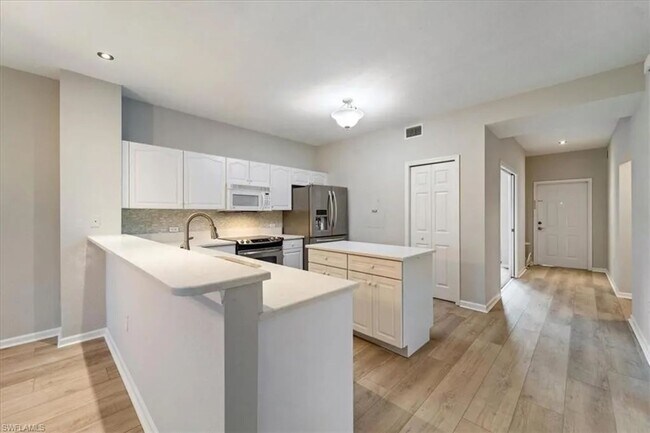Foto del edificio - Quail Creek Village 3 Bedroom 2 Bathroom Condo