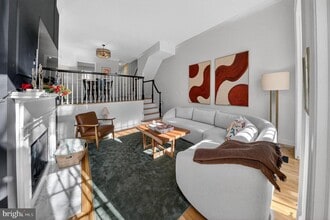 Building Photo - 4453 Westover Pl NW