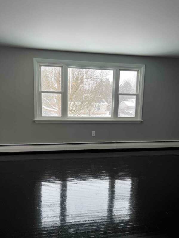 Building Photo - 52 Ayrault Dr