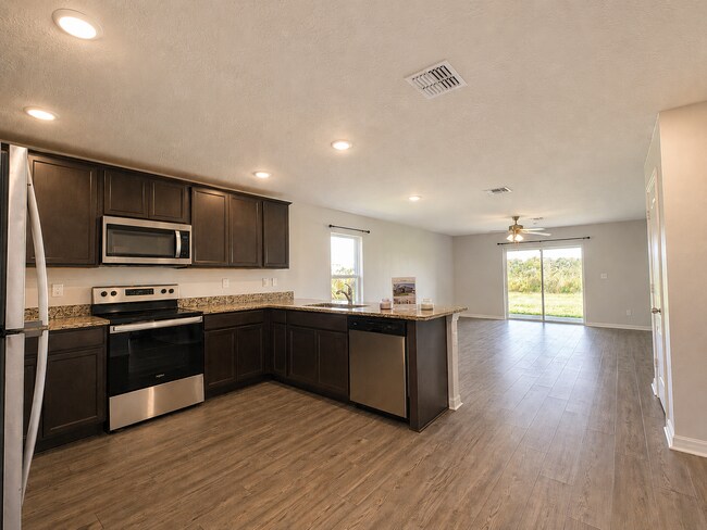 Building Photo - 4/2/2 Single Family Home in Celebration Pointe!