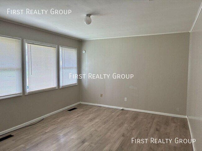 Foto del edificio - 1498 Elaine St