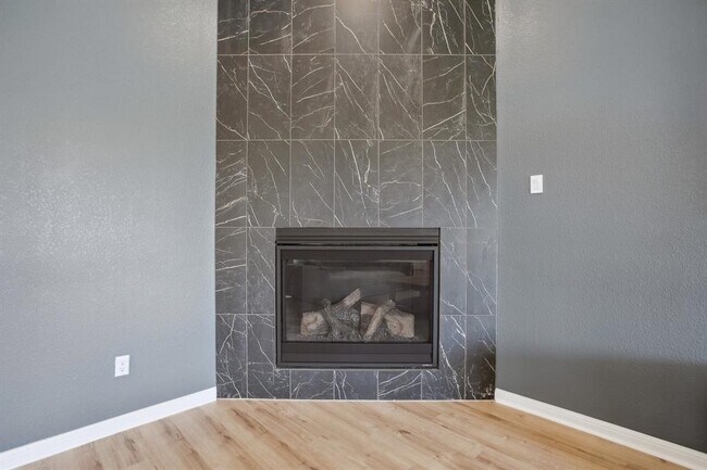 Foto del edificio - 807 Arrowhead Ranch Blvd