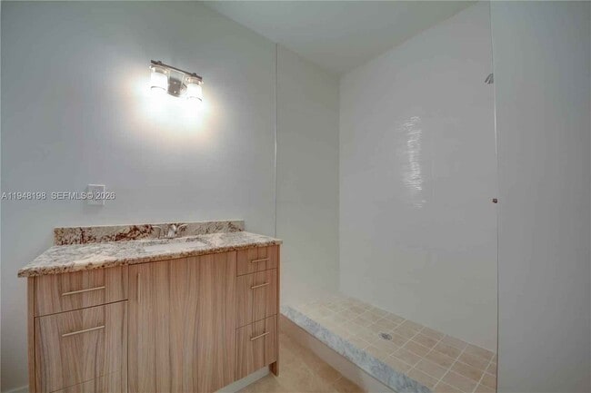 Photo - 709 SW 3rd St House