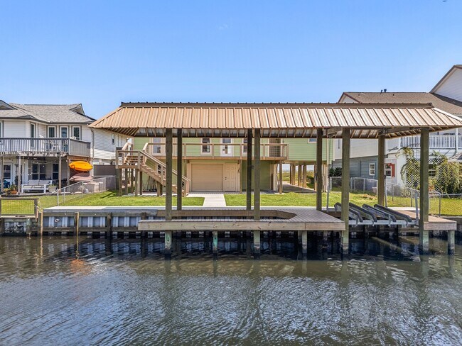 Building Photo - 1264 Blue Heron Dr