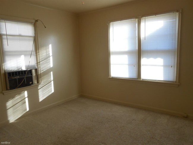 Foto del edificio - 4919 E Easton St