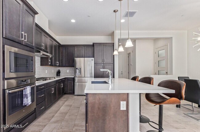 Building Photo - 7343 E Vista Bonita Dr