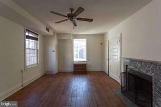 Building Photo - 916 Spruce St