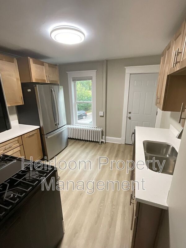 Foto del edificio - 601 Woodland Ave