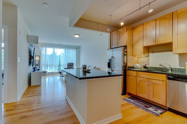 Updated kitchen - 2200 N Westmoreland St