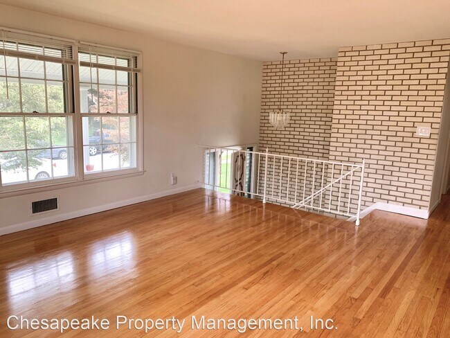 Building Photo - 3 br, 2.5 bath House - 809 Branford Circle