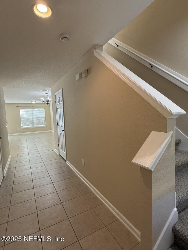 Building Photo - 1500 Calming Water Dr