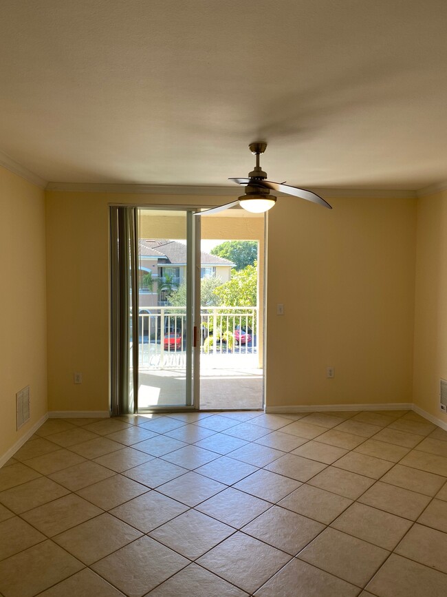 Foto del edificio - 6510 Emerald Dunes Dr