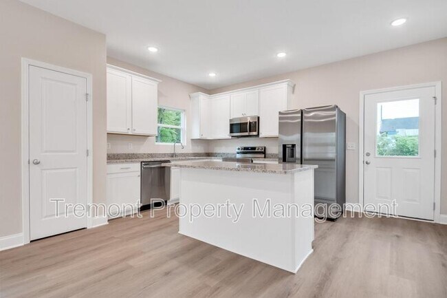 Foto del edificio - 2470 E 21st St
